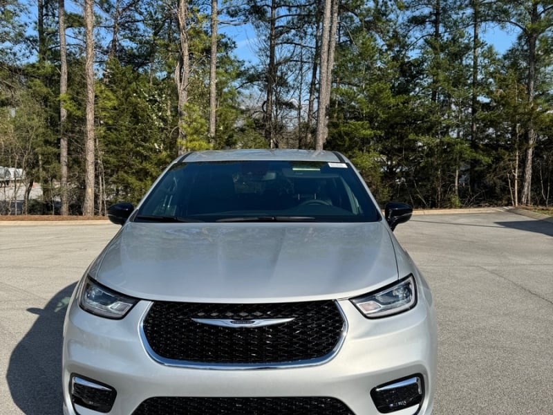 2026 Chrysler Pacifica