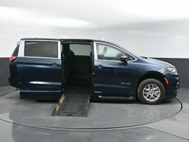 2025 Chrysler Pacifica