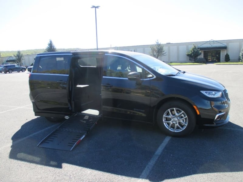 2026 Chrysler Pacifica