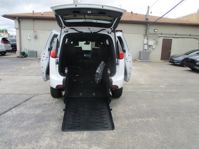 2026 Chrysler Voyager