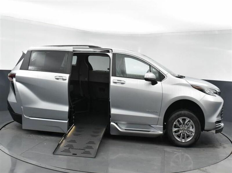 2023 Toyota Sienna