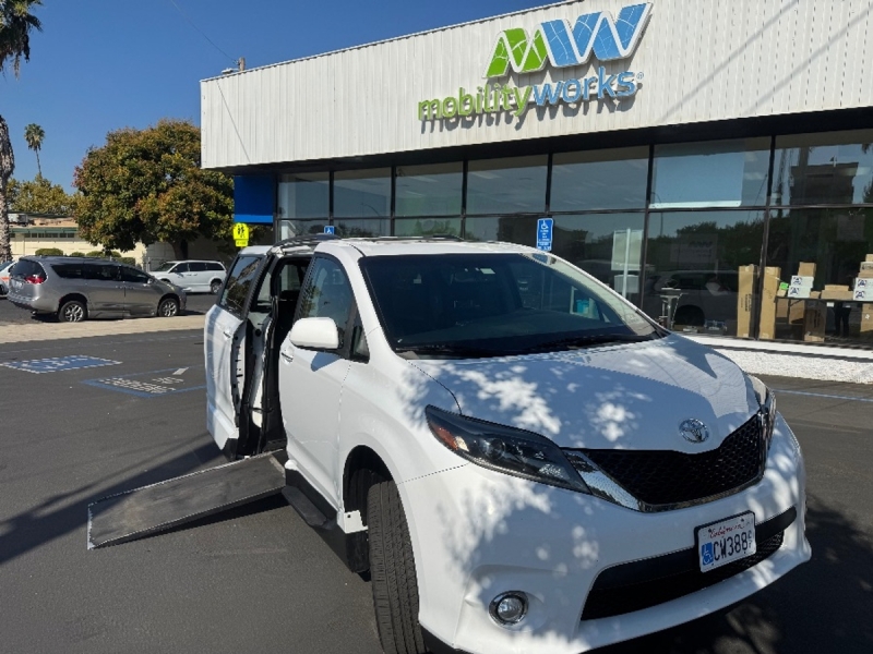 2015 Toyota Sienna