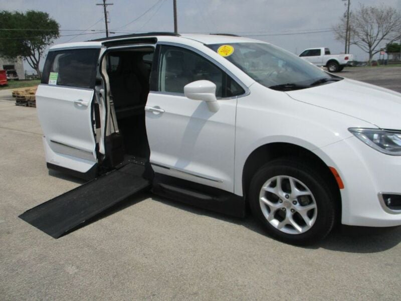 2017 Chrysler Pacifica