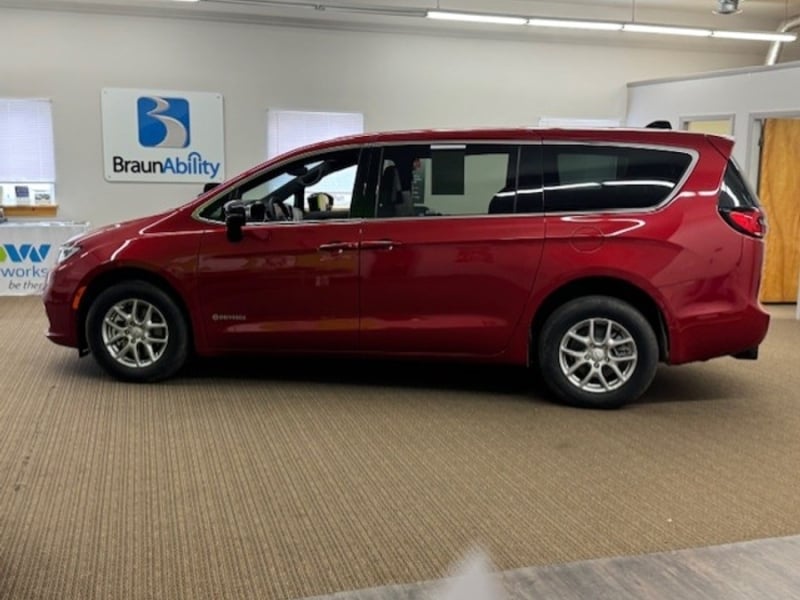 2026 Chrysler Pacifica