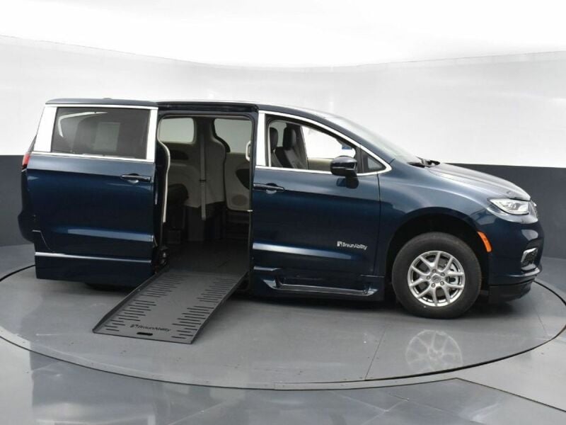 2023 Chrysler Pacifica