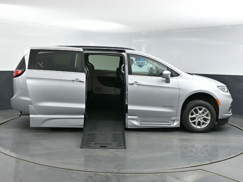 2022 Chrysler Pacifica