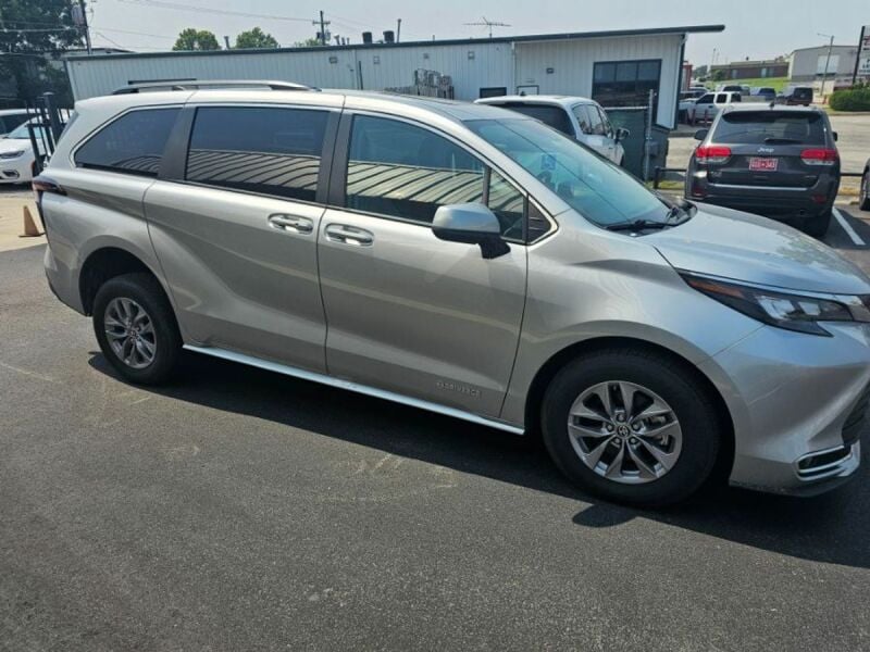 2024 Toyota Sienna