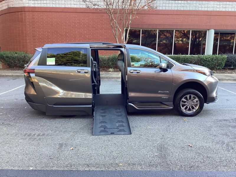 2021 Toyota Sienna