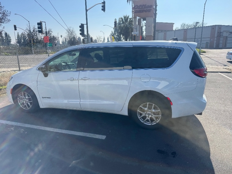 2024 Chrysler Pacifica