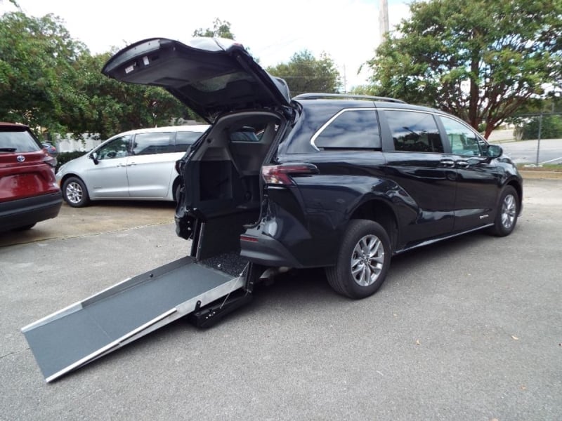 2024 Toyota Sienna