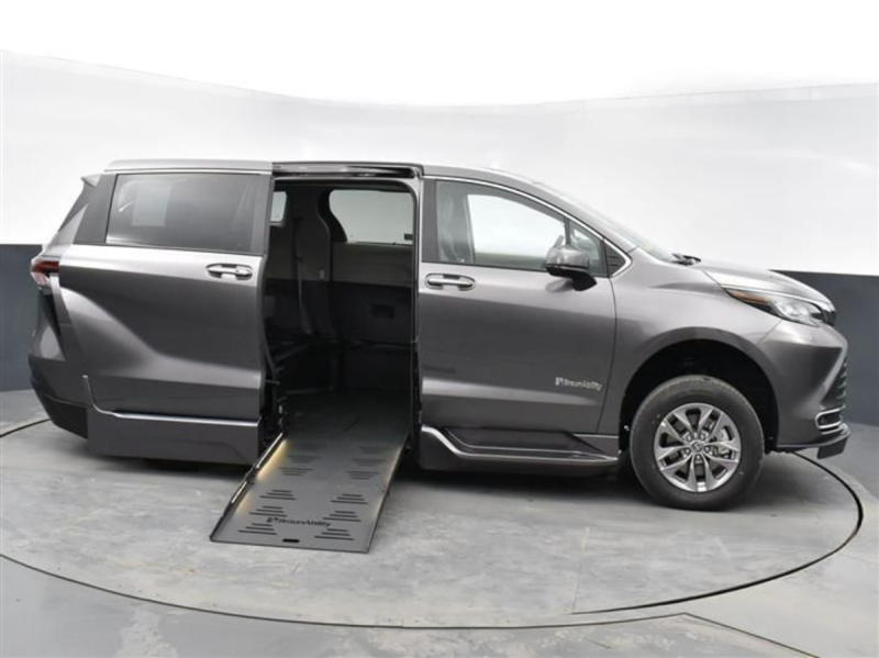 2023 Toyota Sienna