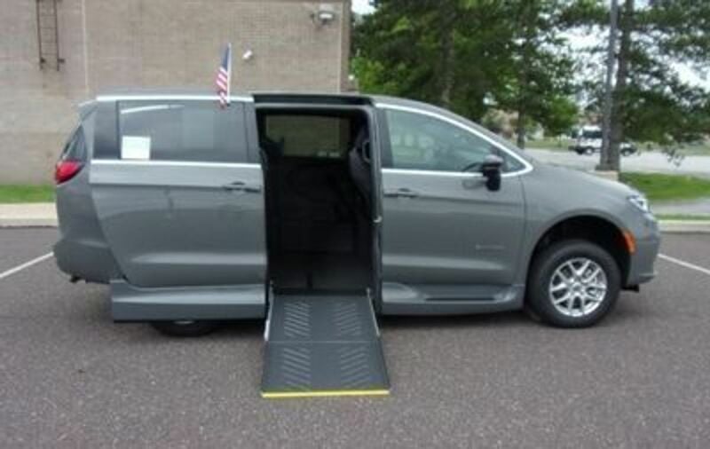 2025 Chrysler Pacifica