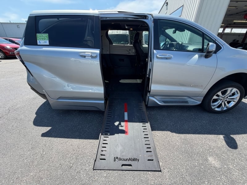 2023 Toyota Sienna