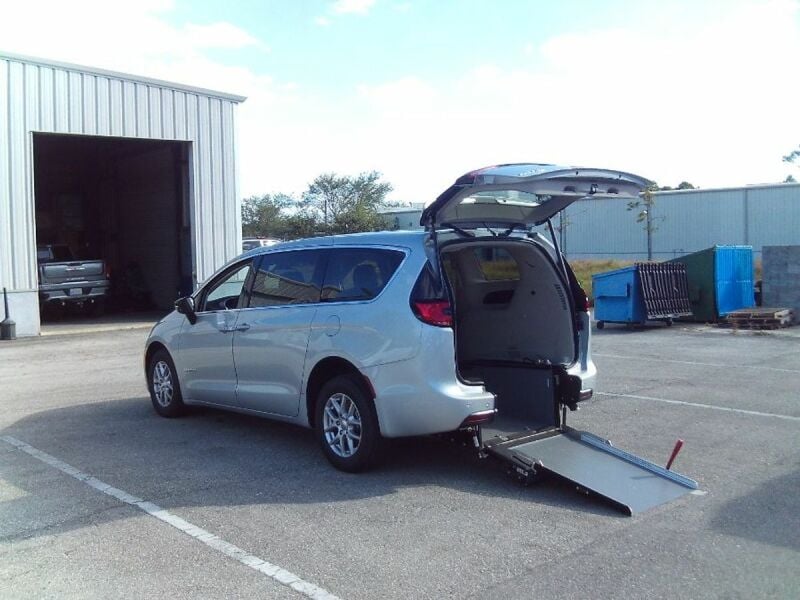 2024 Chrysler Pacifica