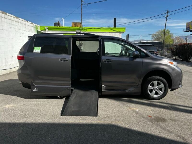 2020 Toyota Sienna