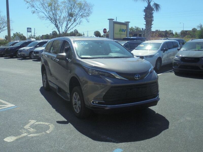2024 Toyota Sienna