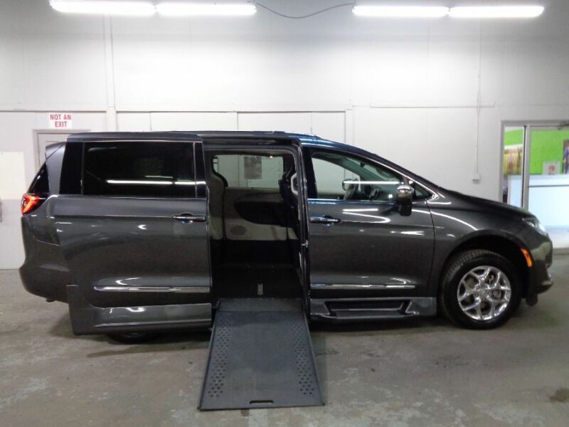 2017 Chrysler Pacifica