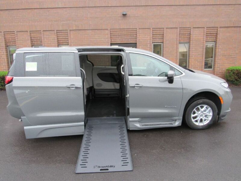 2023 Chrysler Pacifica