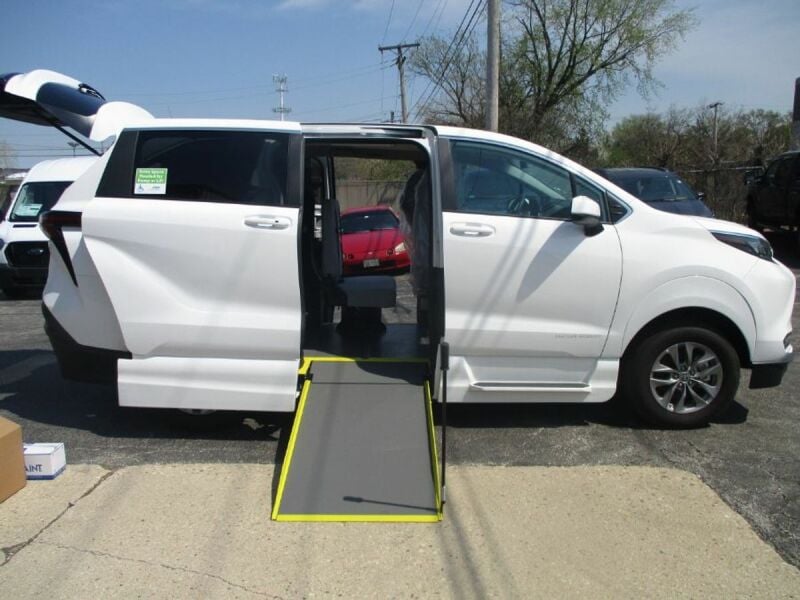 2025 Toyota Sienna
