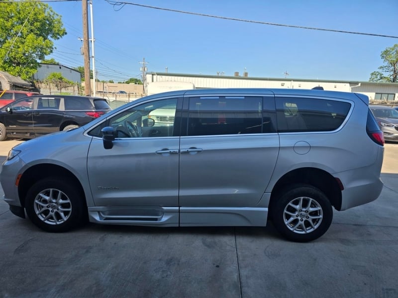 2024 Chrysler Pacifica