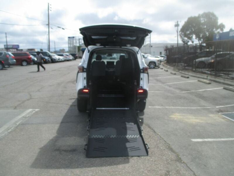2025 Toyota Sienna