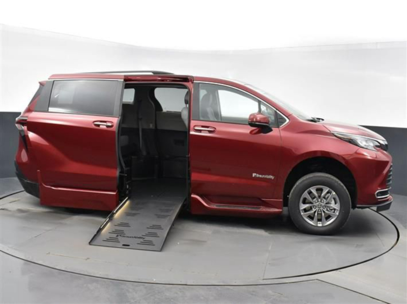 2023 Toyota Sienna