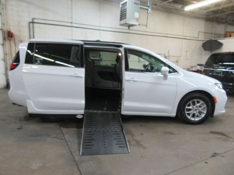 2022 Chrysler Pacifica