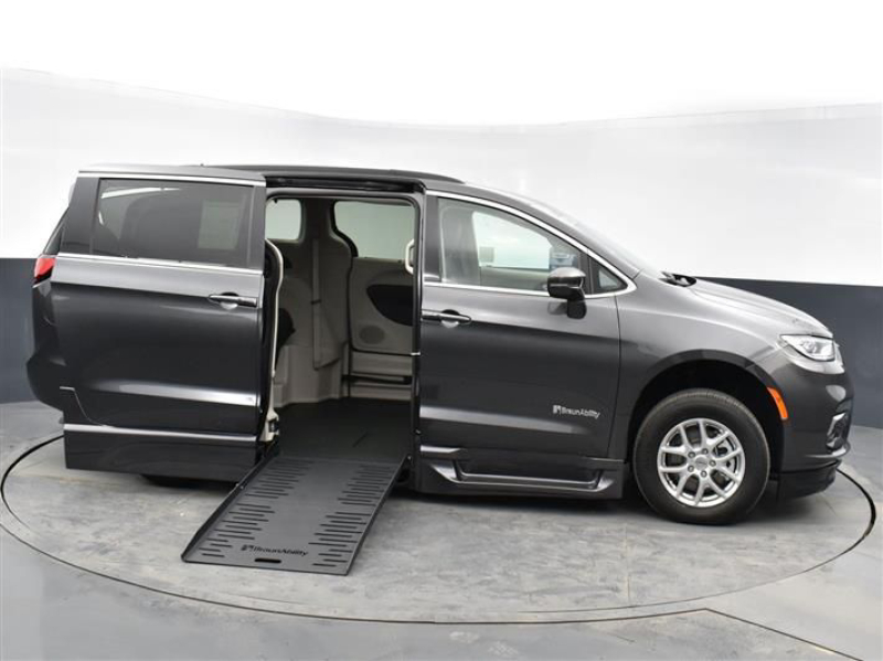 2022 Chrysler Pacifica