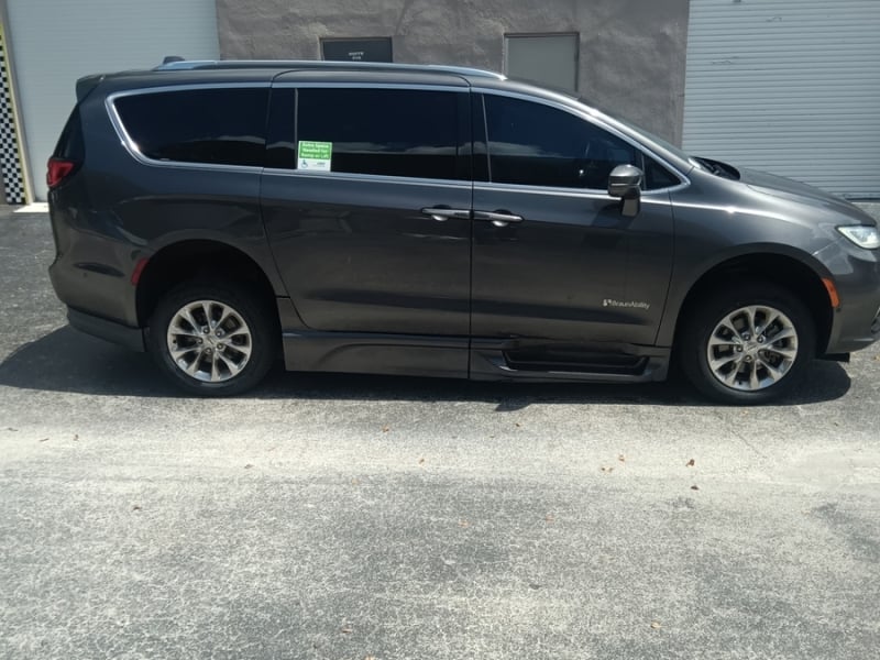 2021 Chrysler Pacifica