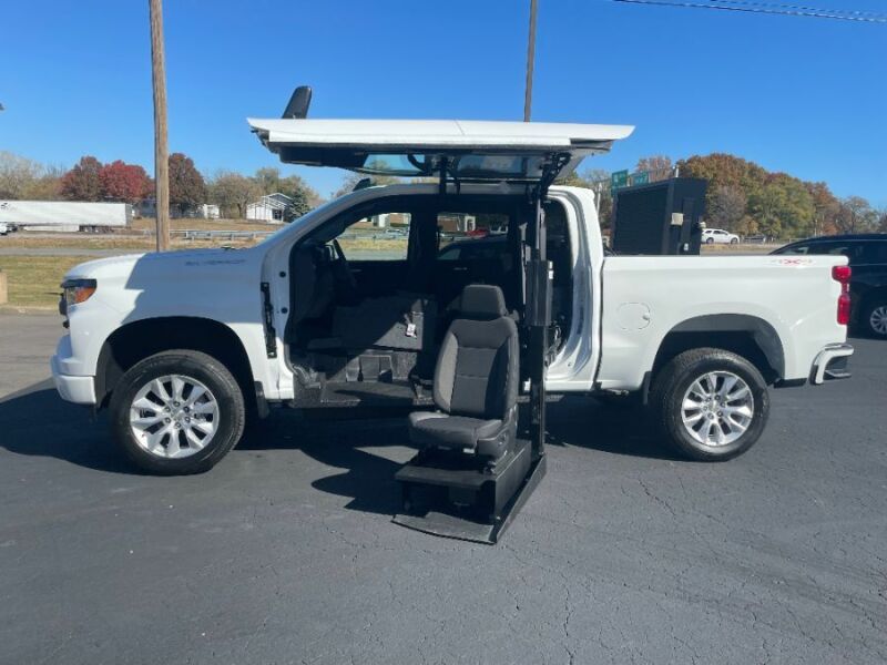 2022 Chevrolet Silverado 1500 4 WD
