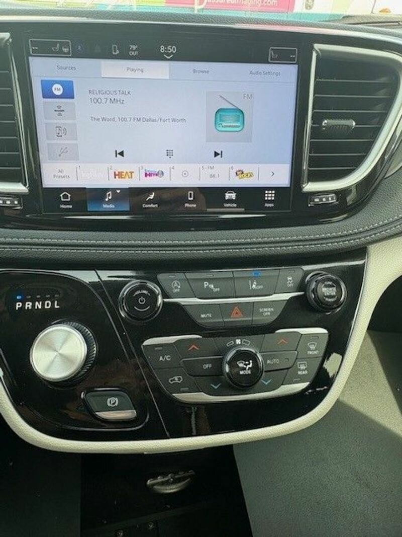 2024 Chrysler Pacifica