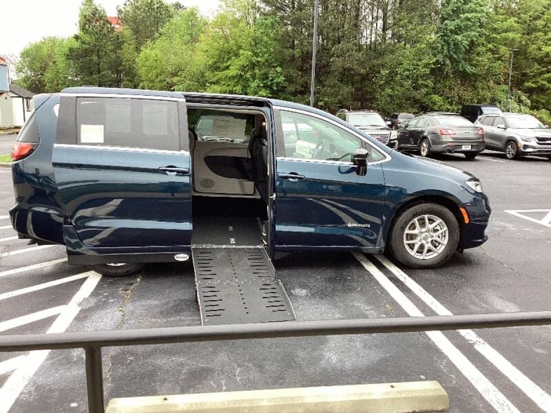 2024 Chrysler Pacifica