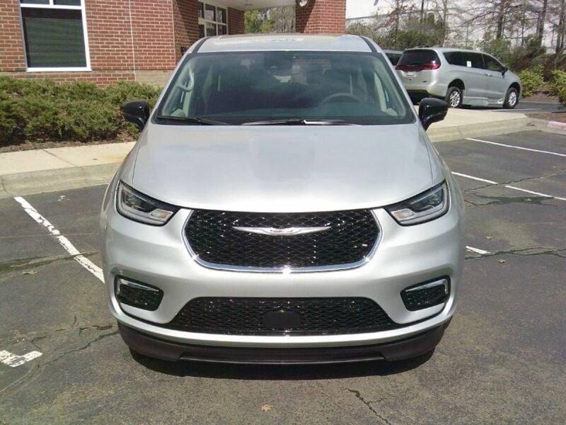 2024 Chrysler Pacifica