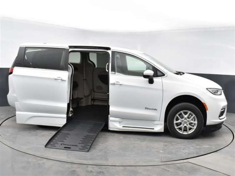2023 Chrysler Pacifica