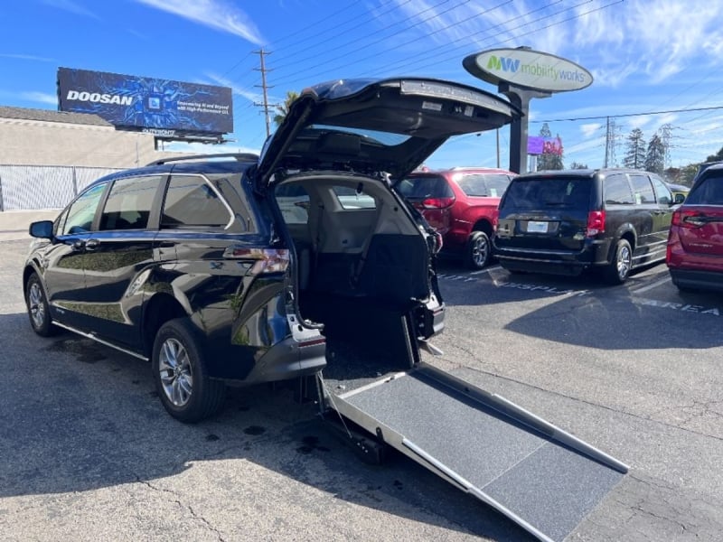 2024 Toyota Sienna