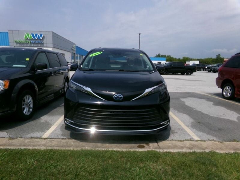 2024 Toyota Sienna