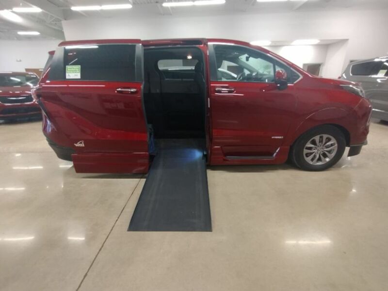 2021 Toyota Sienna