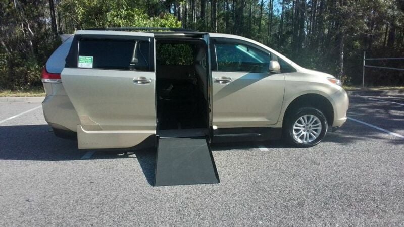 2014 Toyota Sienna