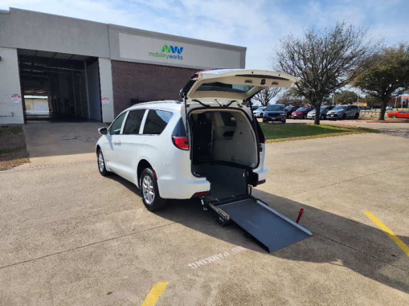 2022 Chrysler Pacifica