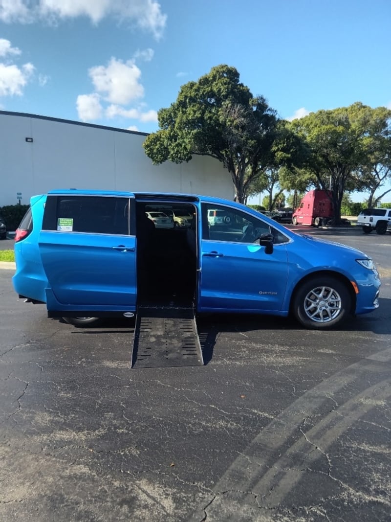 2026 Chrysler Pacifica