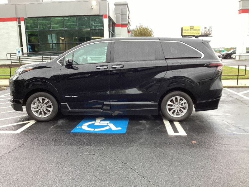 2024 Toyota Sienna