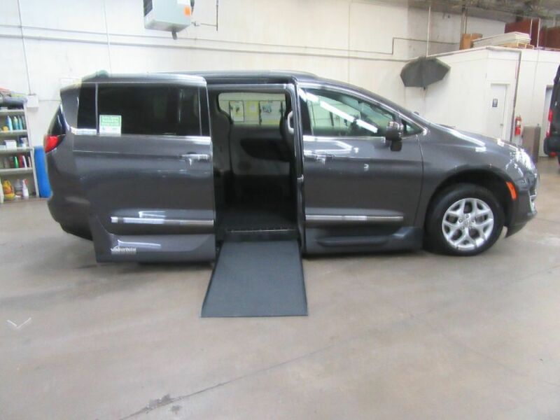 2017 Chrysler Pacifica
