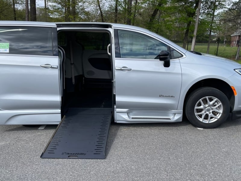 2024 Chrysler Pacifica