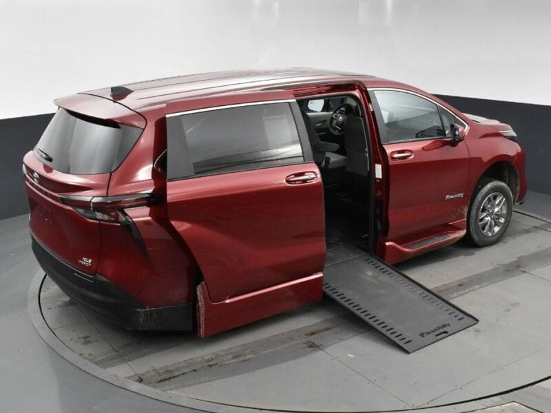 2024 Toyota Sienna