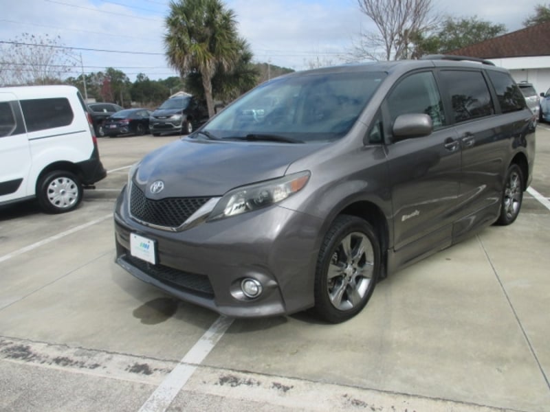 2011 Toyota Sienna
