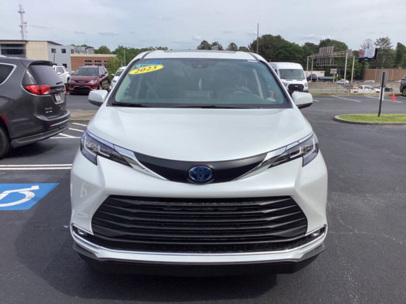 2023 Toyota Sienna