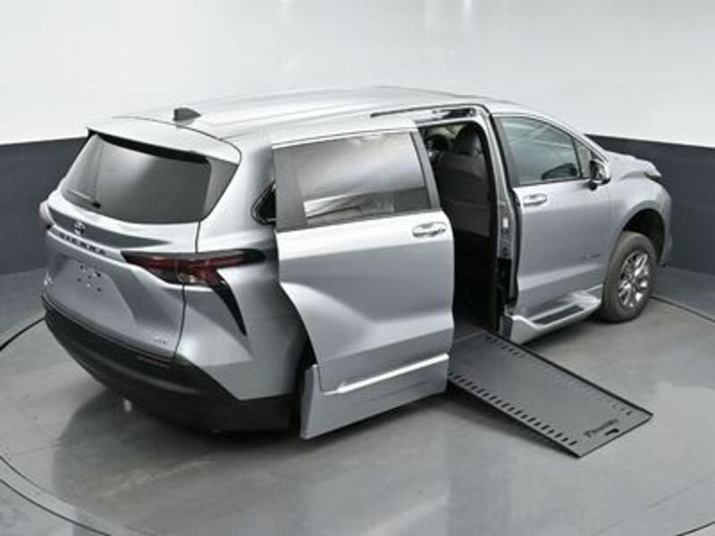 2025 Toyota Sienna