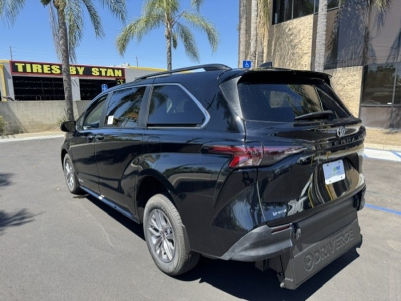2026 Toyota Sienna