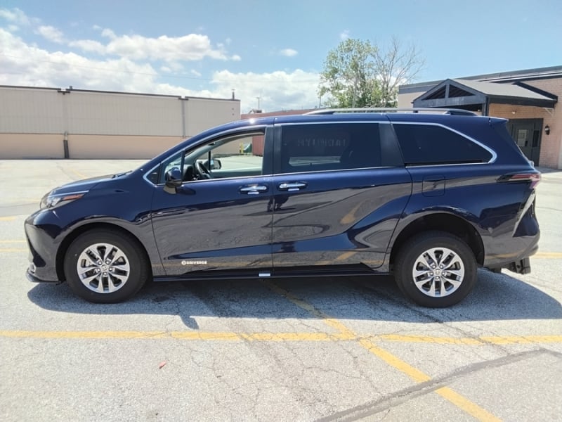 2024 Toyota Sienna