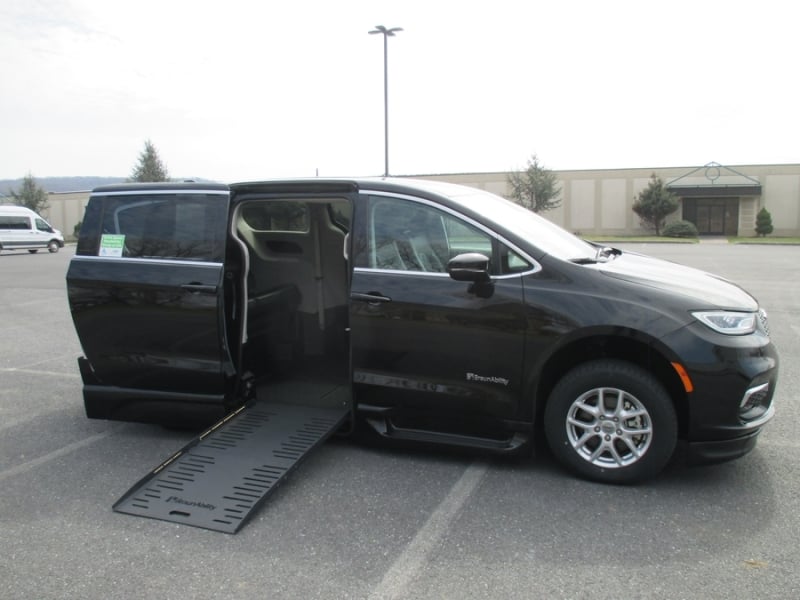 2024 Chrysler Pacifica